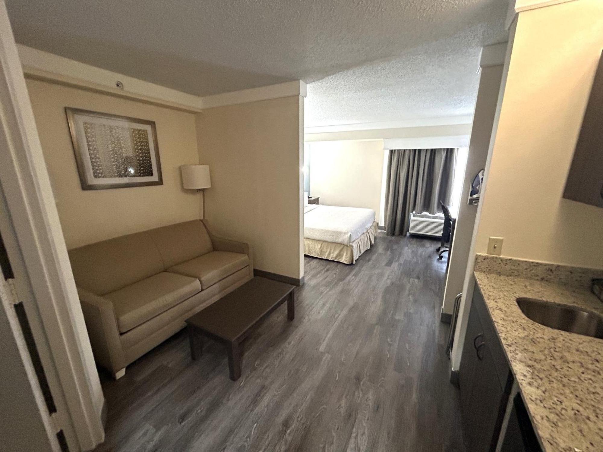 Airport Inn Fort Myers Buitenkant foto